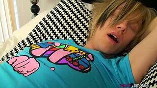 Kai Reynolds Jerks Off - porn video