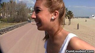 Hot babe gets her pussy fingered - porn video