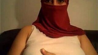 Middle Eastern Cam girl shows tits and pussy on webcam - porn video