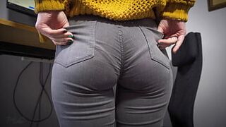 Hot Secretary In Tight Jeans Teases Ass With Visible Panty Line - porn video